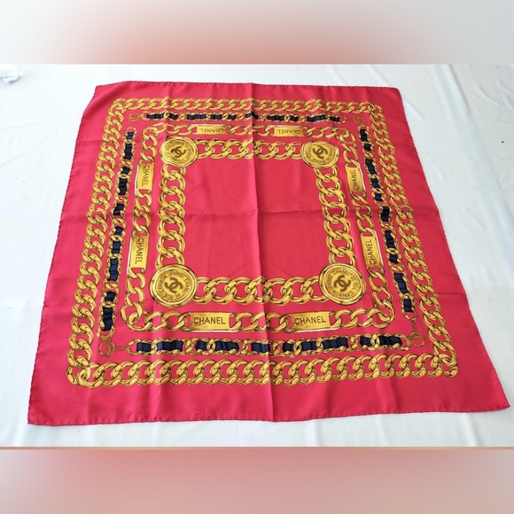 Chanel Silk Vintage Red & Gold Large Scarf 34 x 34 - Picture 1 of 1